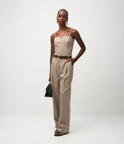 Calça Wide Leg em Alfaiataria com Cinto em PU