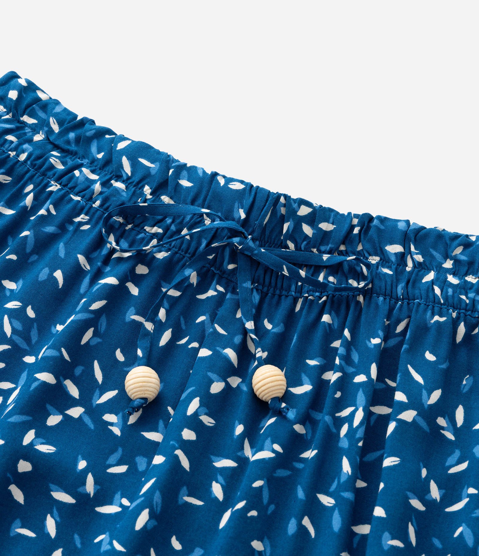 Short em Viscose com Estampa Sementinhas Curve & Plus Size Azul 4