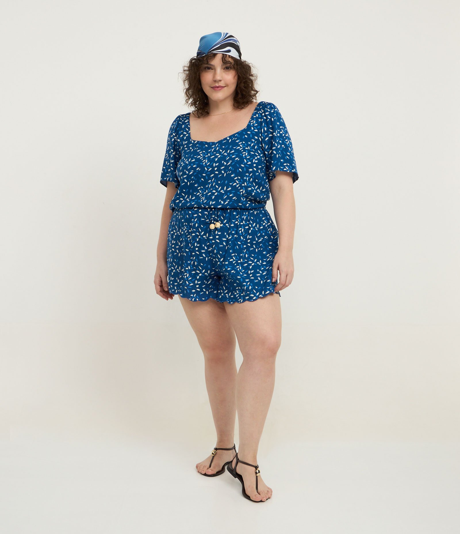 Short em Viscose com Estampa Sementinhas Curve & Plus Size Azul 1