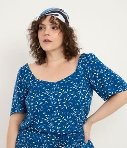 Blusa em Viscose com Estampa de Sementes Curve & Plus Size