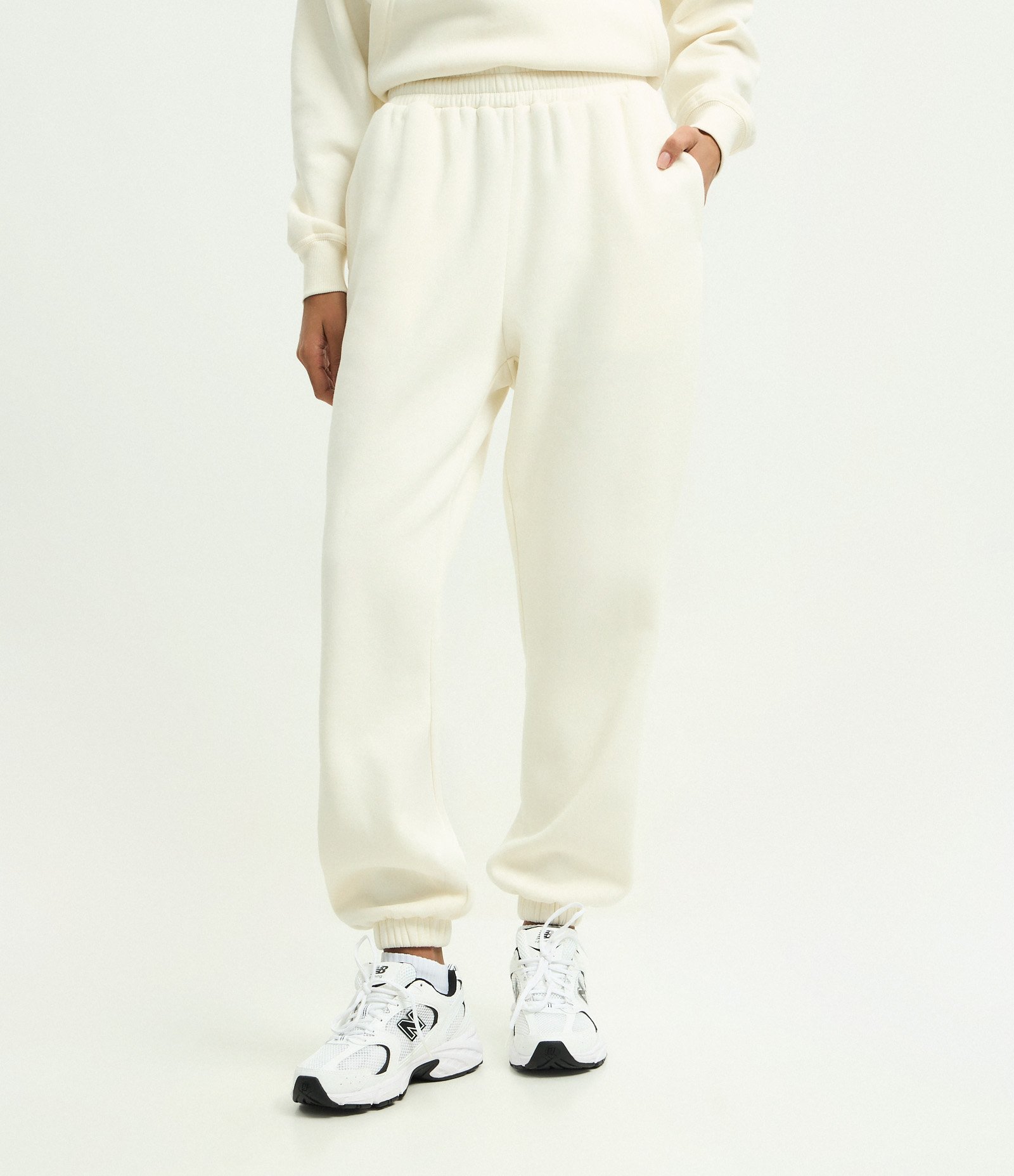 Calça Jogger em Moletom com Cós com Elástico Off White 2