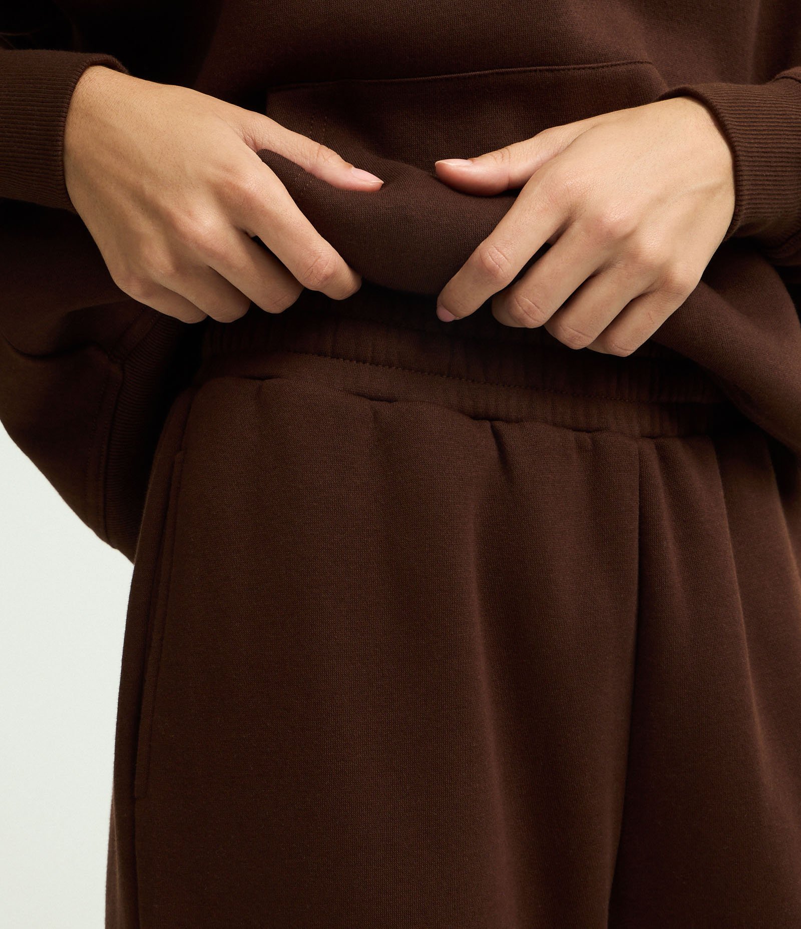 Calça Jogger em Moletom com Cós com Elástico Marrom 3