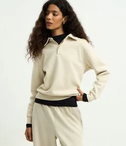 Casaco Fechado em Moletom com Gola Polo