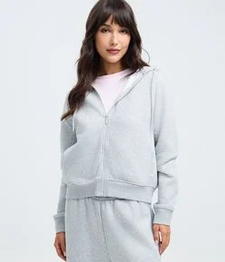 Casaco em Moletom com Capuz e Zíper Frontal