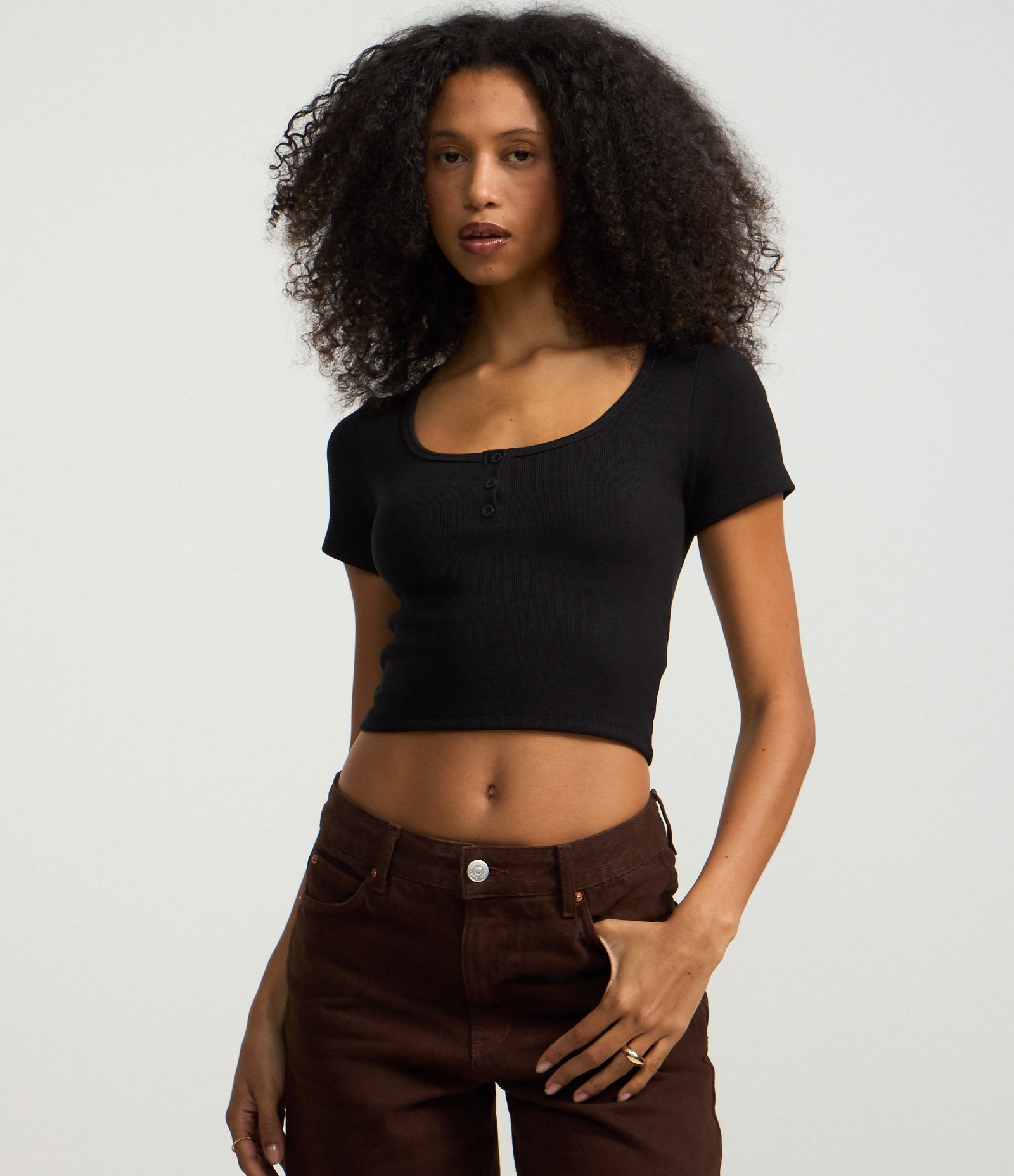 Blusa em Ribana com Botões no Decote Cinza Escuro 1