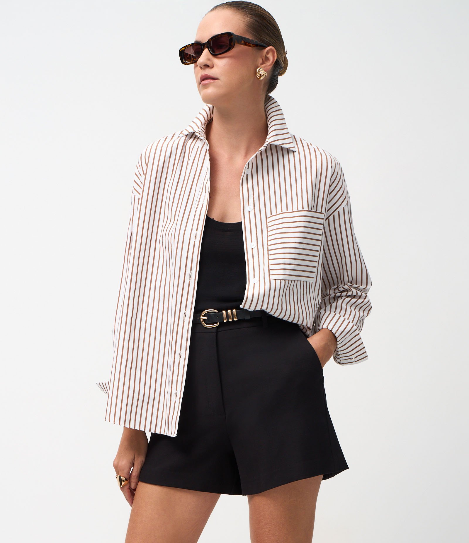 Short Alfaiatado em Crepe com Cós Elástico Preto 2