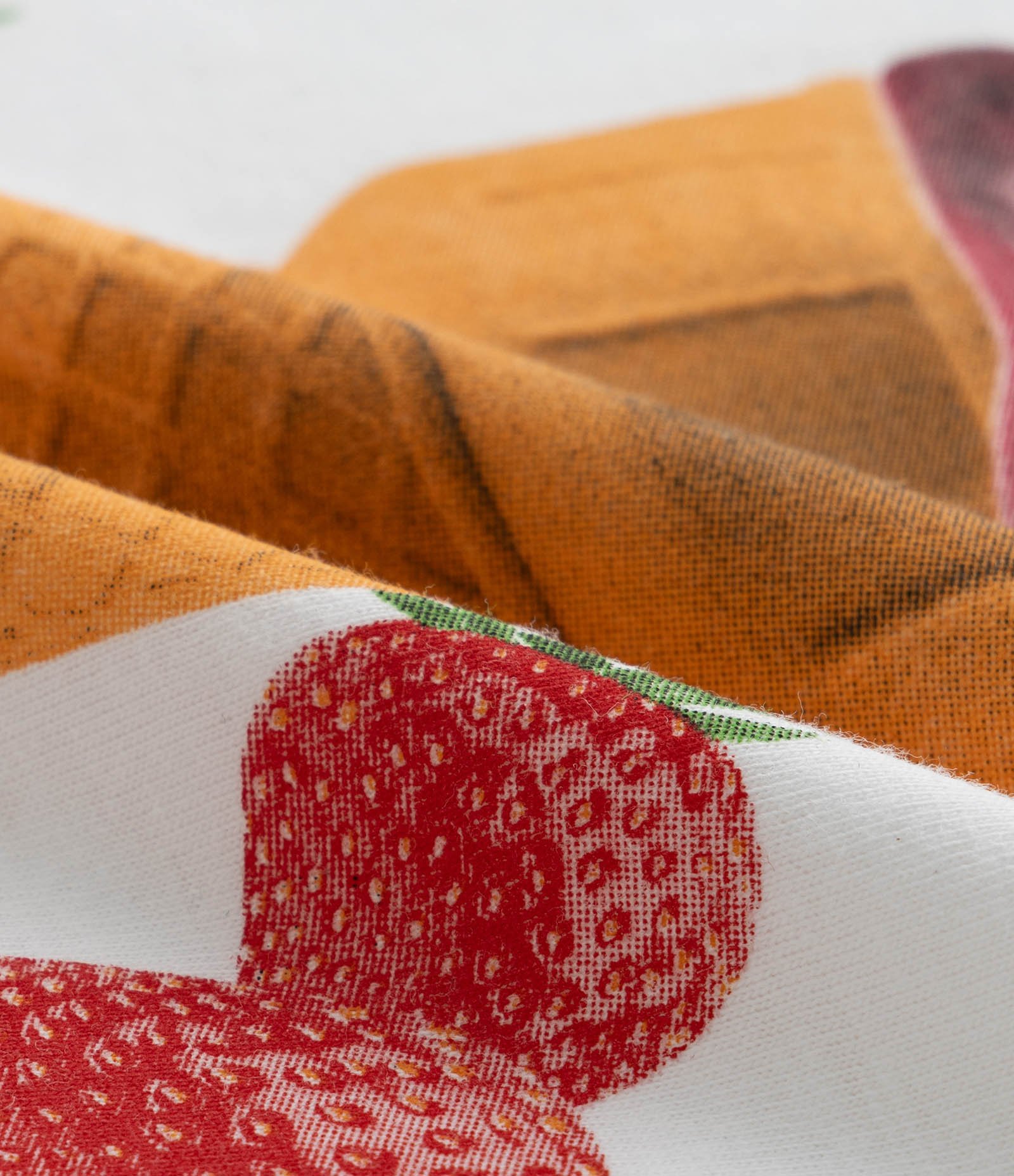 Camiseta Over Infantil com Estampa e Lettering Sorvete de Morango - Tam 7 a 16 Anos Branco 4