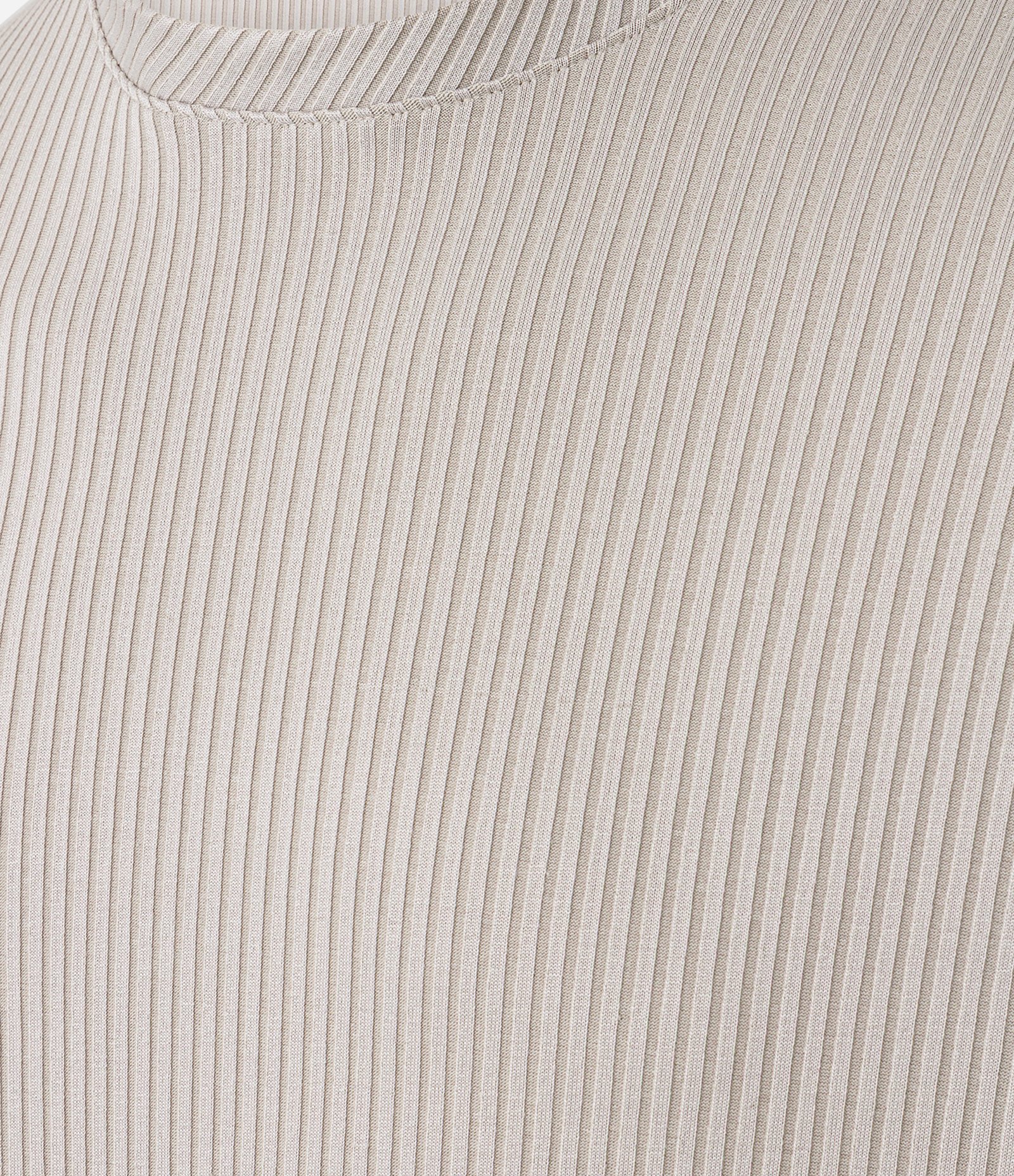 Camiseta Slim Canelada com Textura Vertical Bege 8