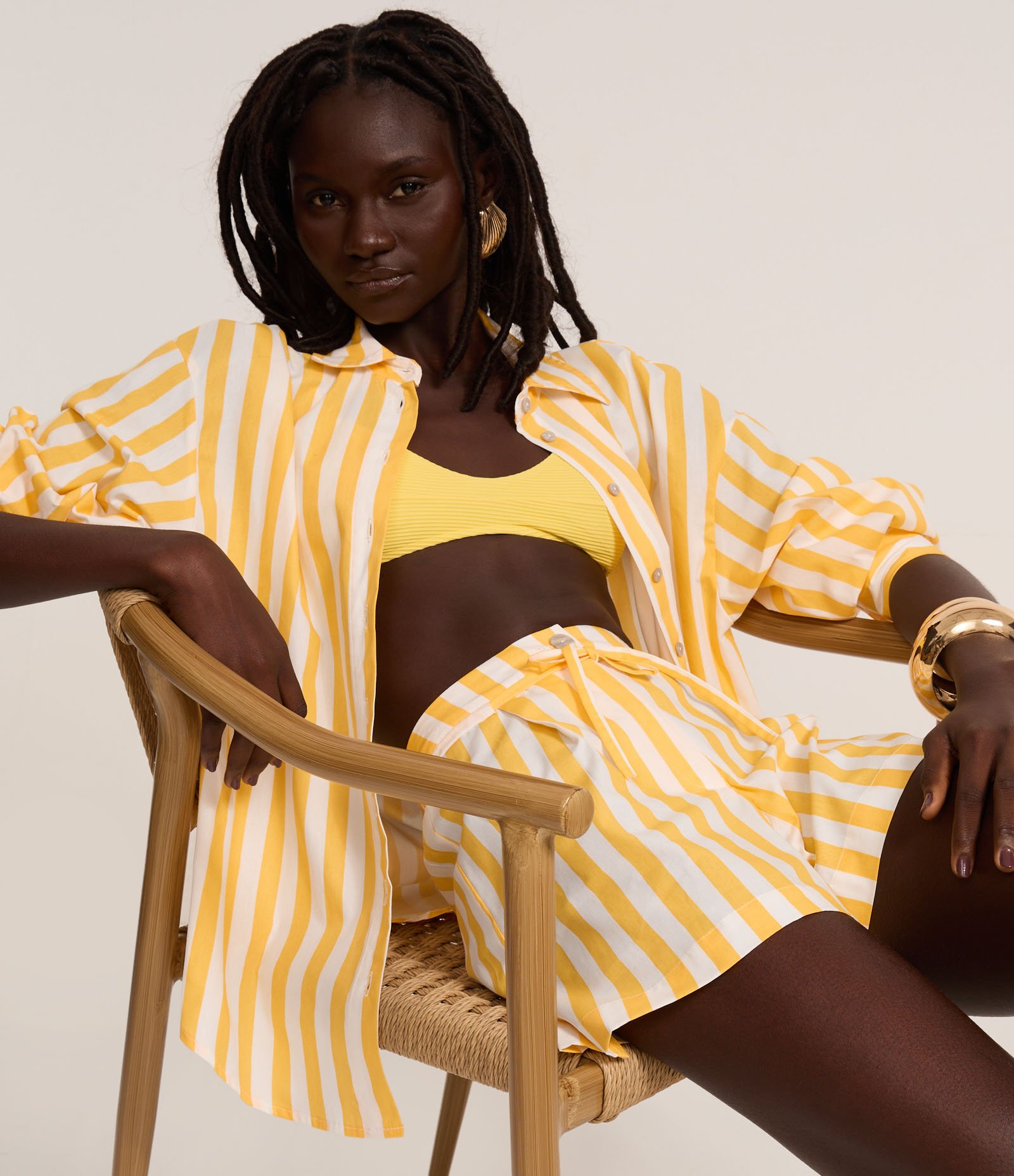 Camisa Alongada em Tricoline com Listras Verticais Amarelo 1