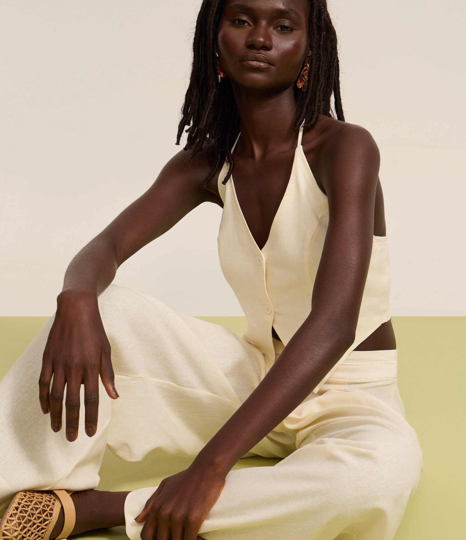 Blusa Colete Frente Única em Viscolinho Branco 5