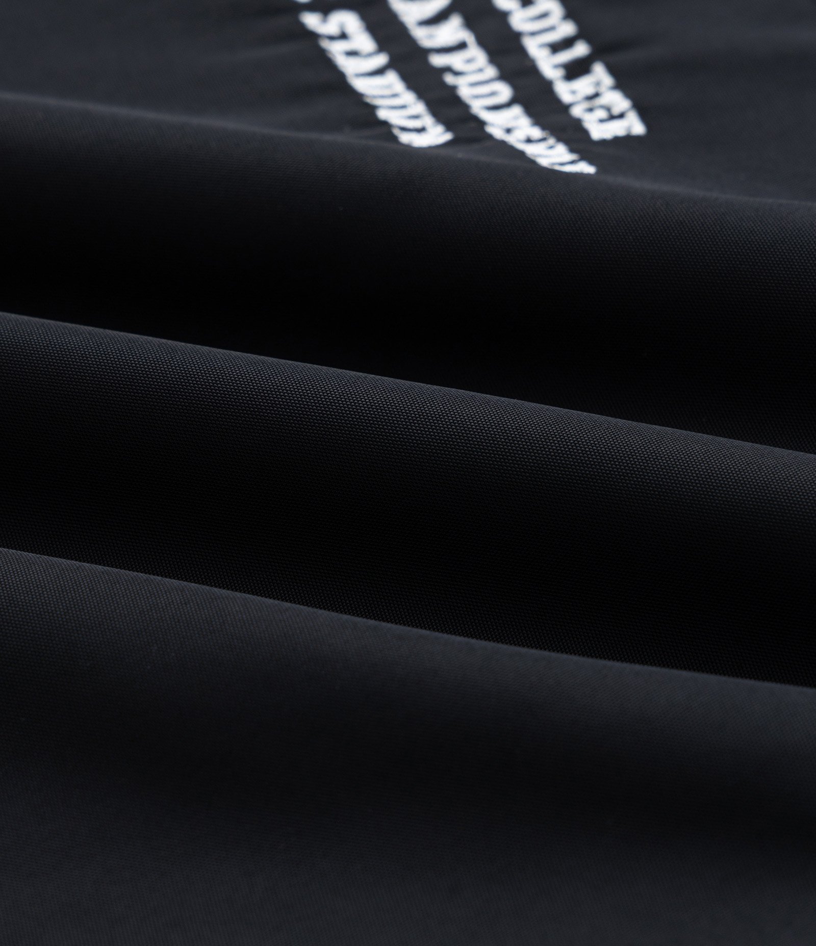 Jaqueta Bomber Infantil com Bordado Lettering – Tam 5 a 14 Anos Preto 3