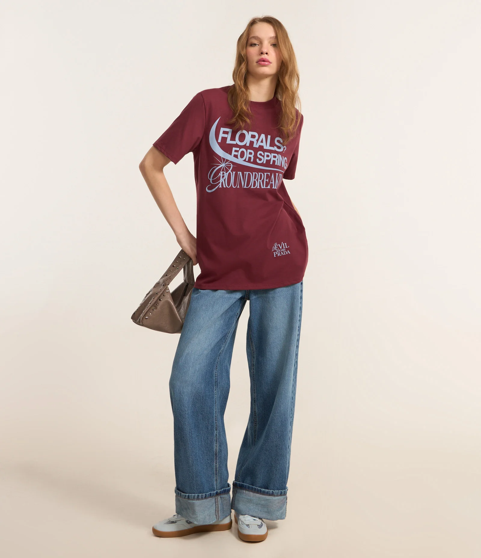 Camiseta T-shirt Com Estampa Lettering do Diabo Veste Prada Vermelho 2