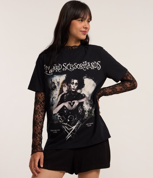 Camiseta T-Shirt em Algodão com Estampa e Lettering Edward Scissorhands