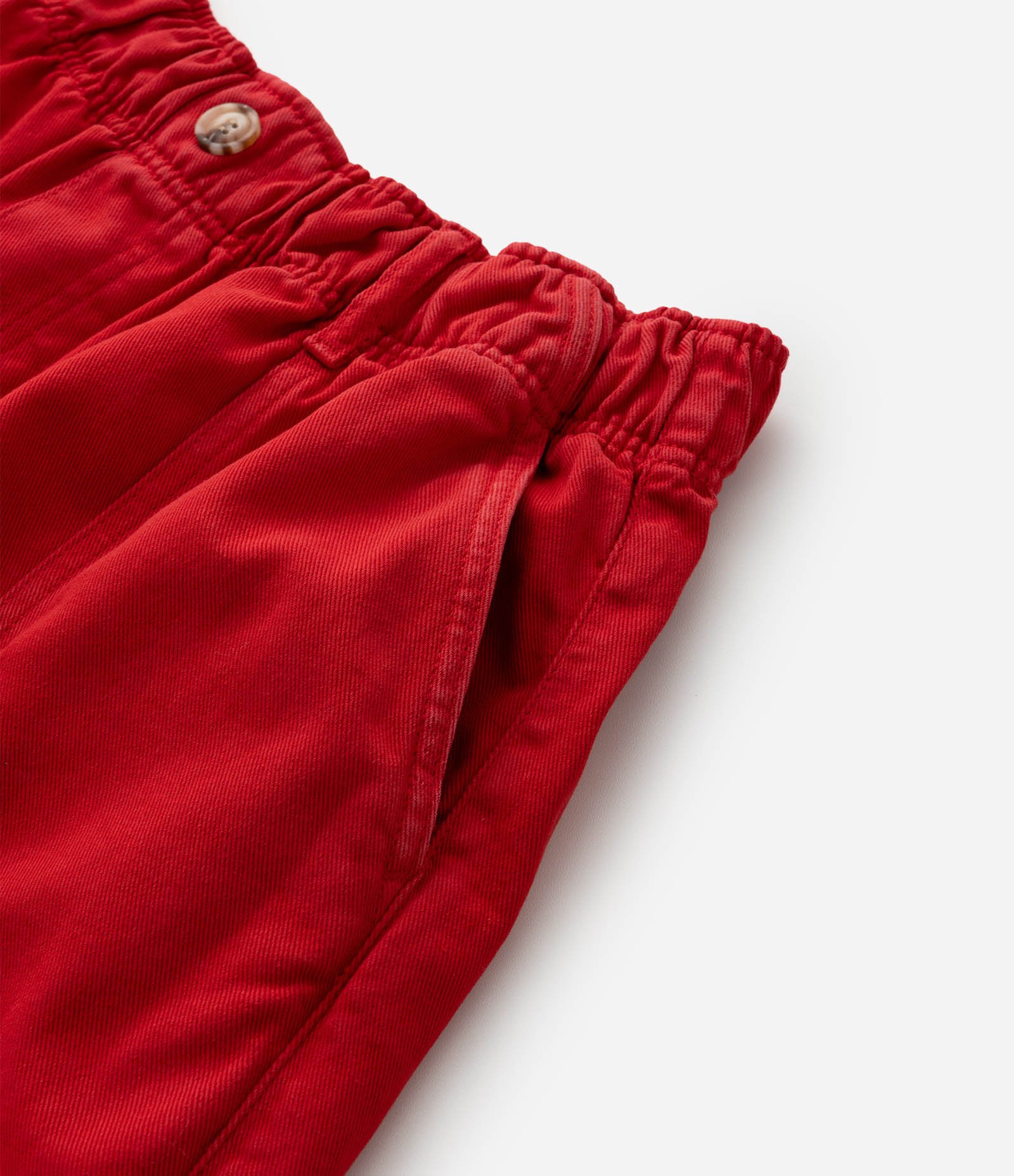 Short Comfy em Sarja com Cós Elástico e Botão Tartaruga Curve & Plus Size Vermelho 8