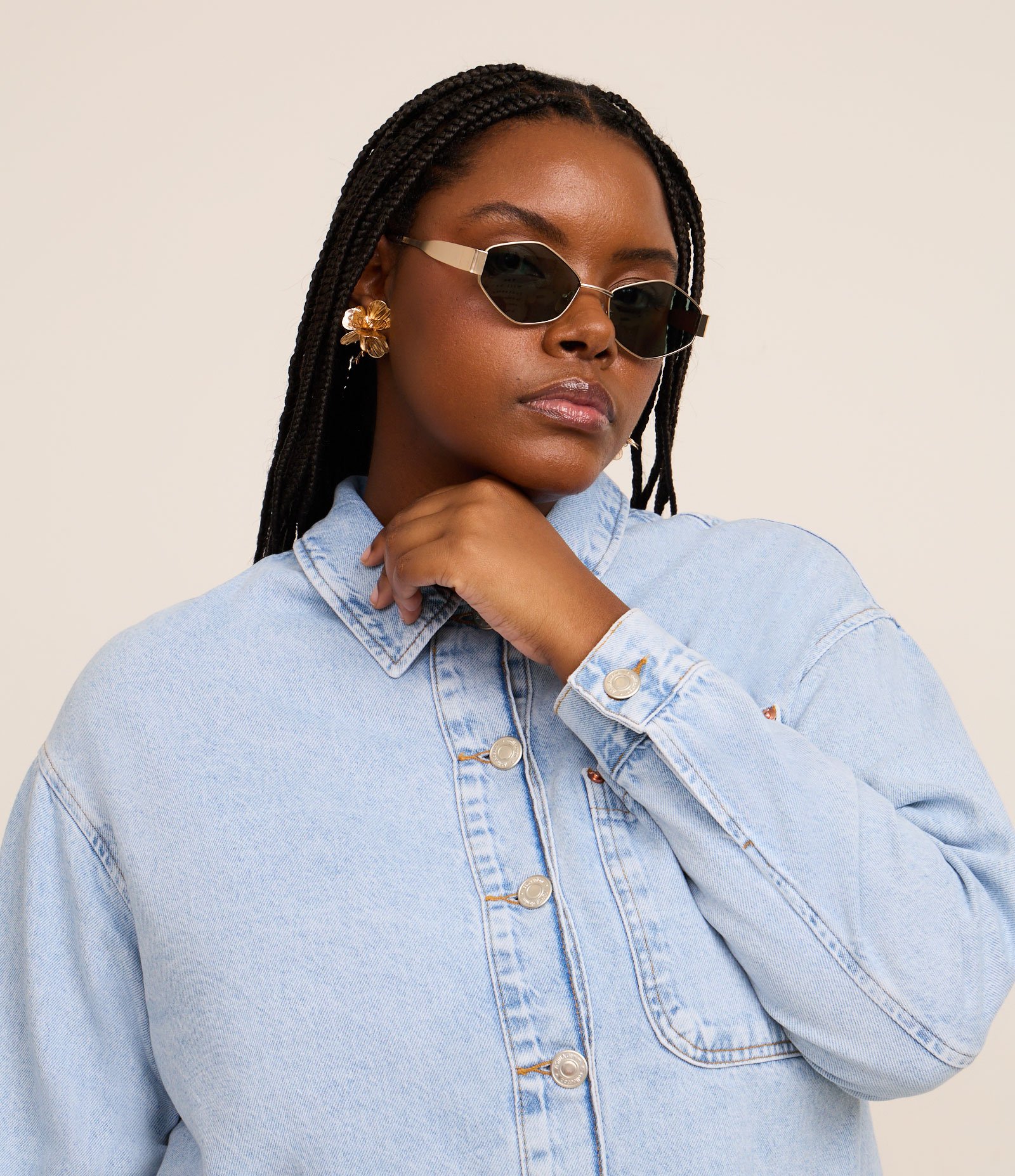 Jaqueta Overshirt em Jeans com Bolso Frontal Curve & Plus Size Azul 3