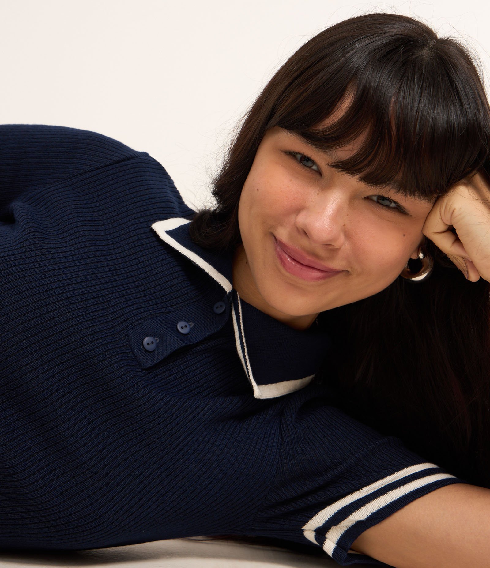 Blusa Polo em Tricô com Listras Contrastantes Azul Marinho 5