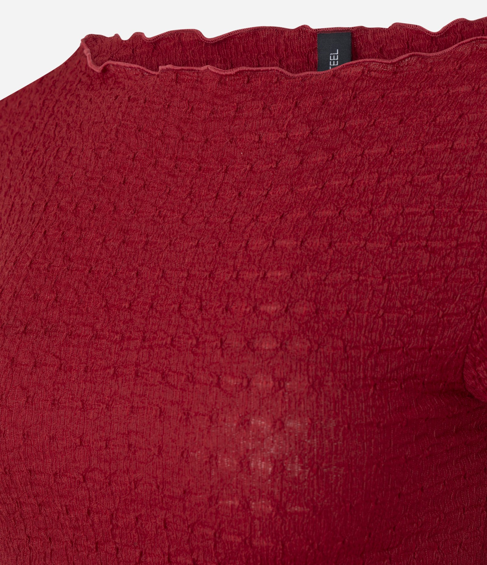 Blusa com Textura e Ondinhas nos Viés Vermelho 6
