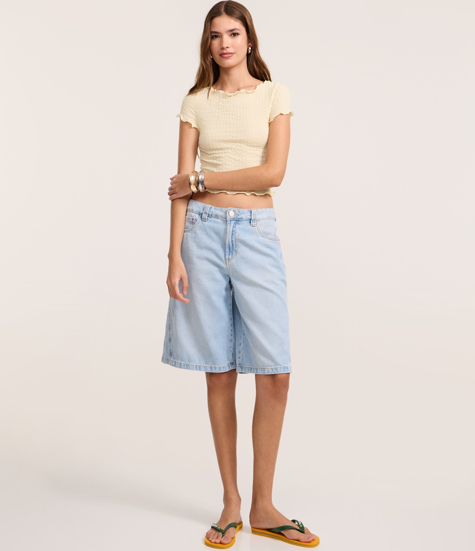 Blusa com Textura e Ondinhas nos Viés Bege 2