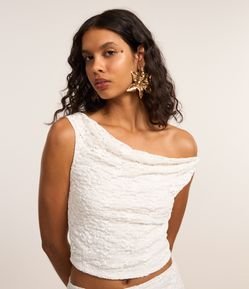 Blusa em Renda com Gola Redonda