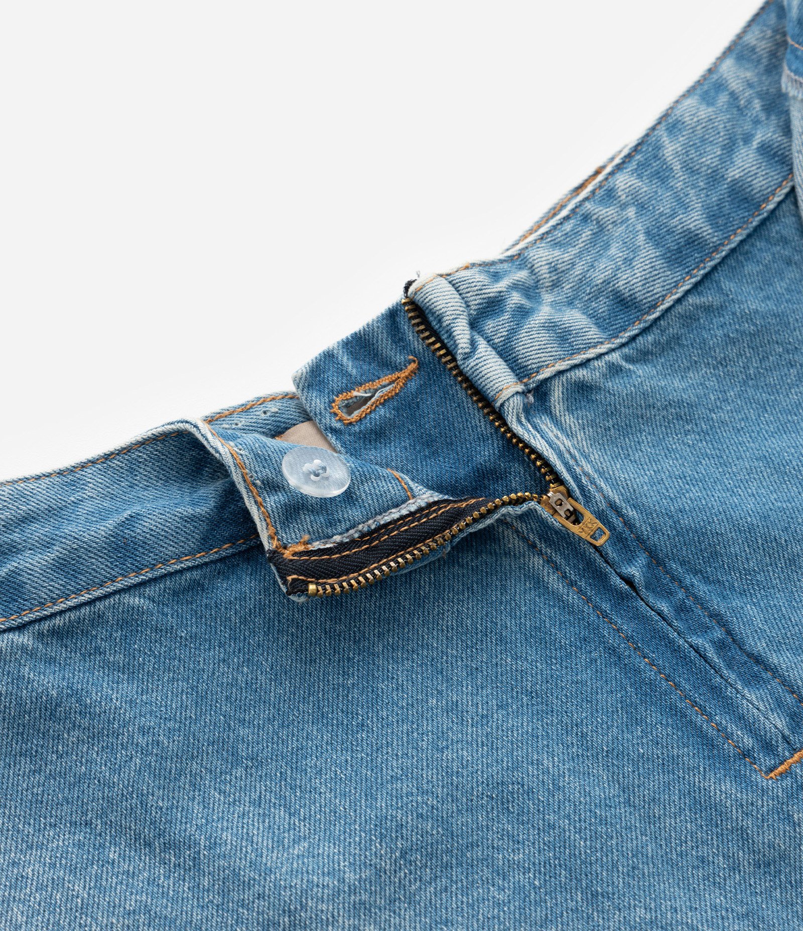 Short Saia em Jeans com Brilhos Frontais Curve & Plus Size Azul 9