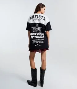 Camiseta Oversized Sport Core com Lettering Creative Club Bicolor