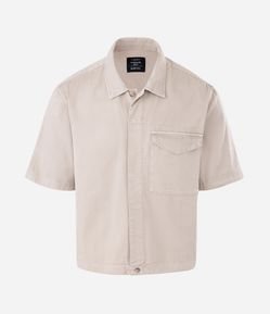 Camisa Overboxy em Sarja com Bolso Envelope Frontal