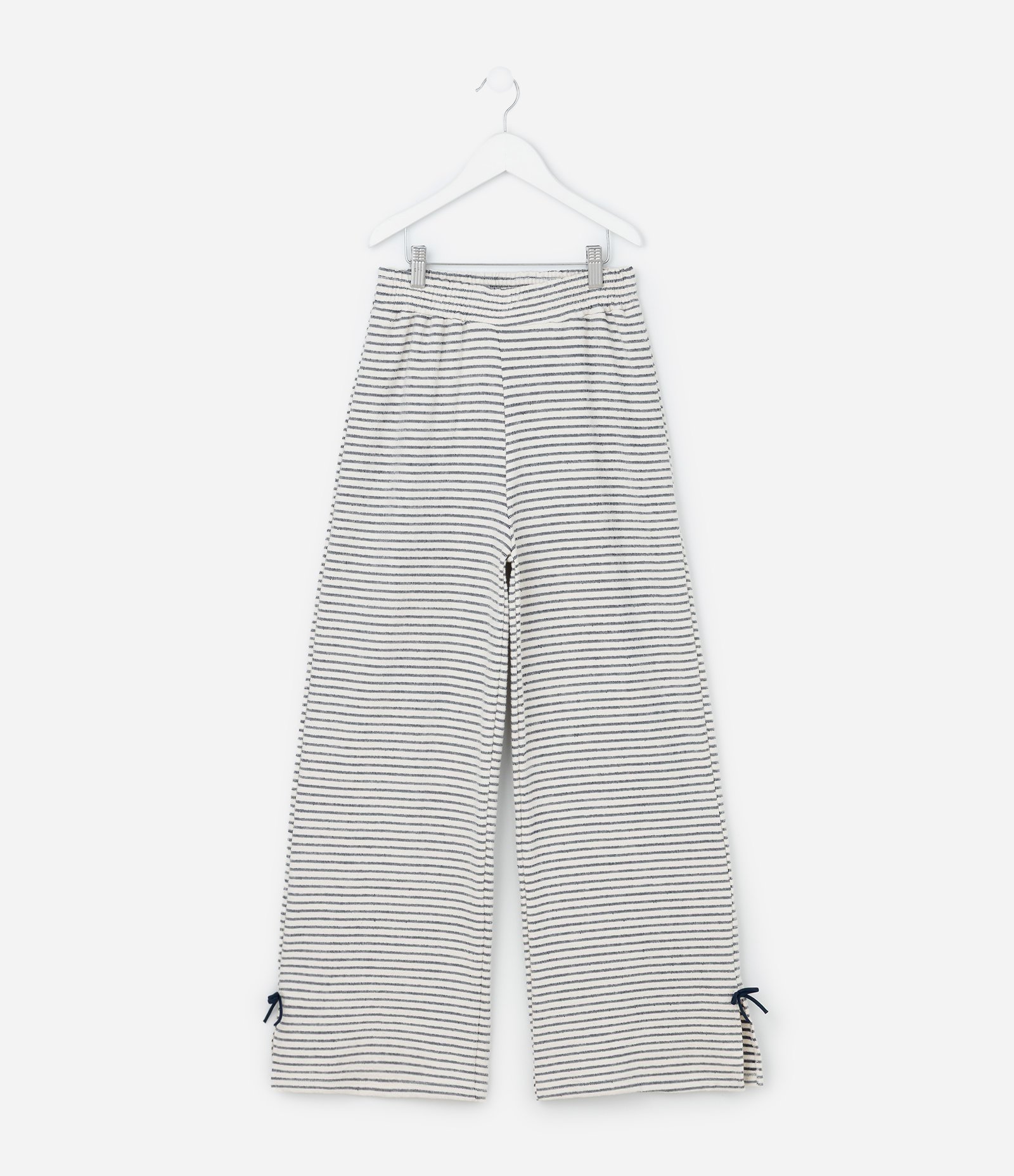 Calça Infantil Reta em Moletinho com Listras e Laço Texturizada - TAm 7 a 14 Anos Branco/Preto 1