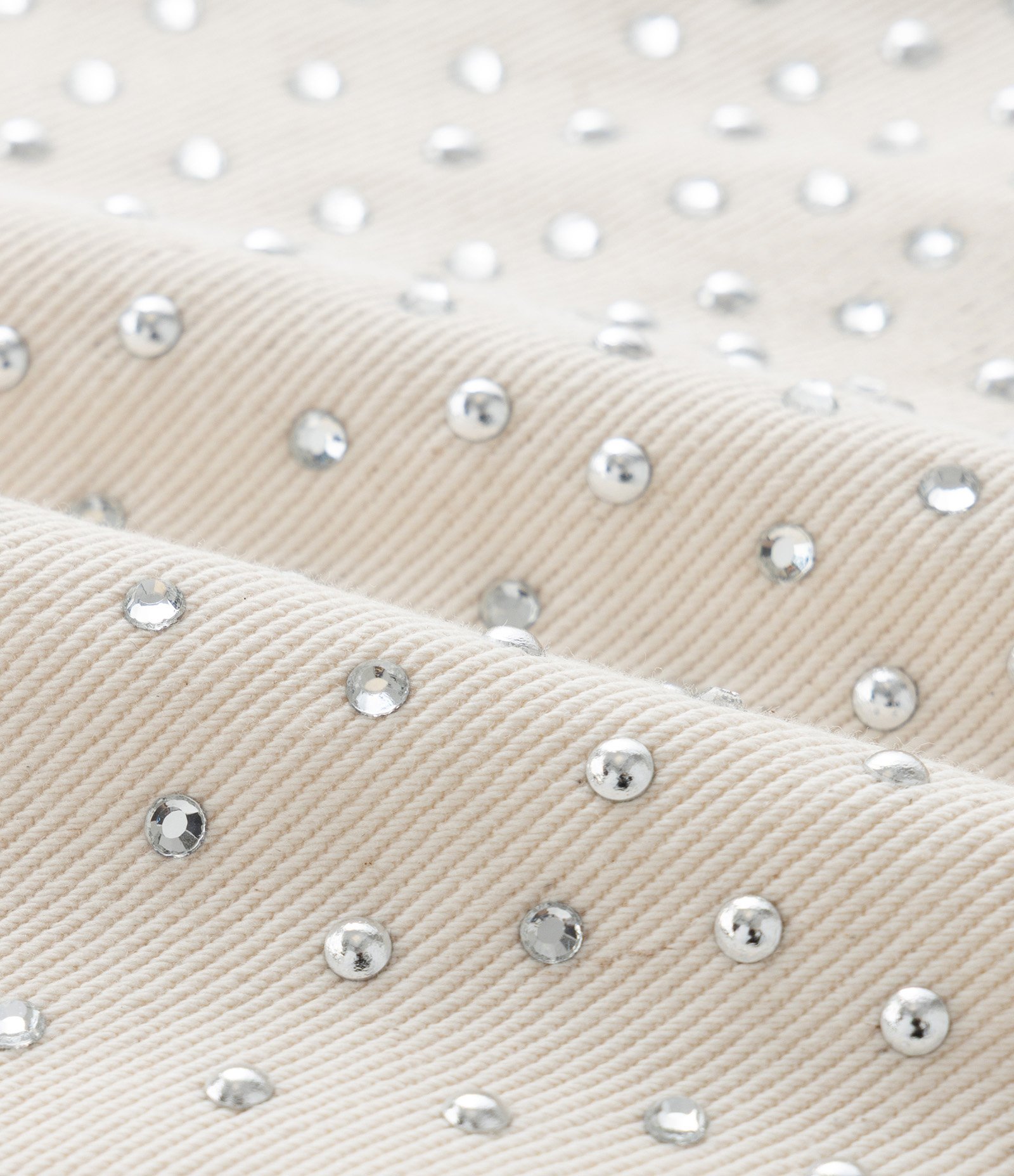 Short Mom em Sarja com Strass Curve & Plus Size Off White 9