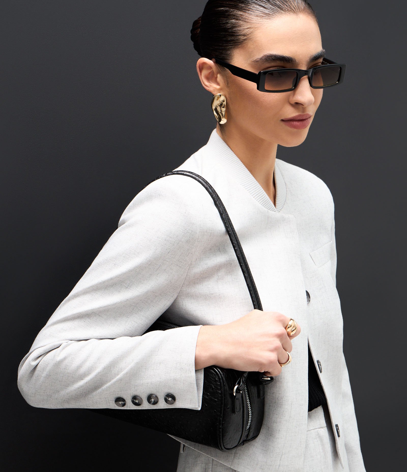 Casaqueto de Alfaiataria com Abotoamento no Punho Cinza 4