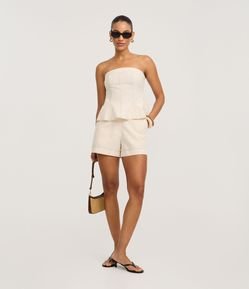 Short em Algodão com Linho com Pespontos Contrastates