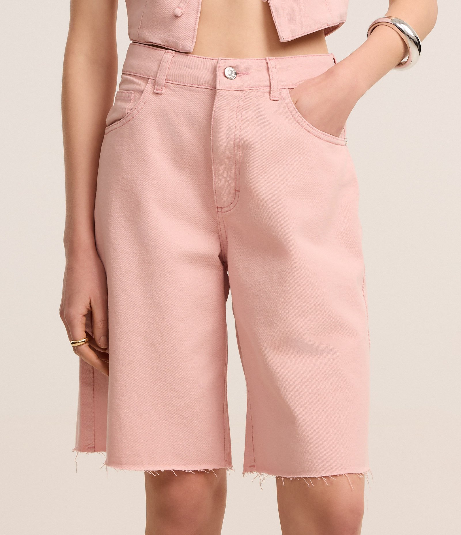 Bermuda Jorts em Sarja Peachskin 3