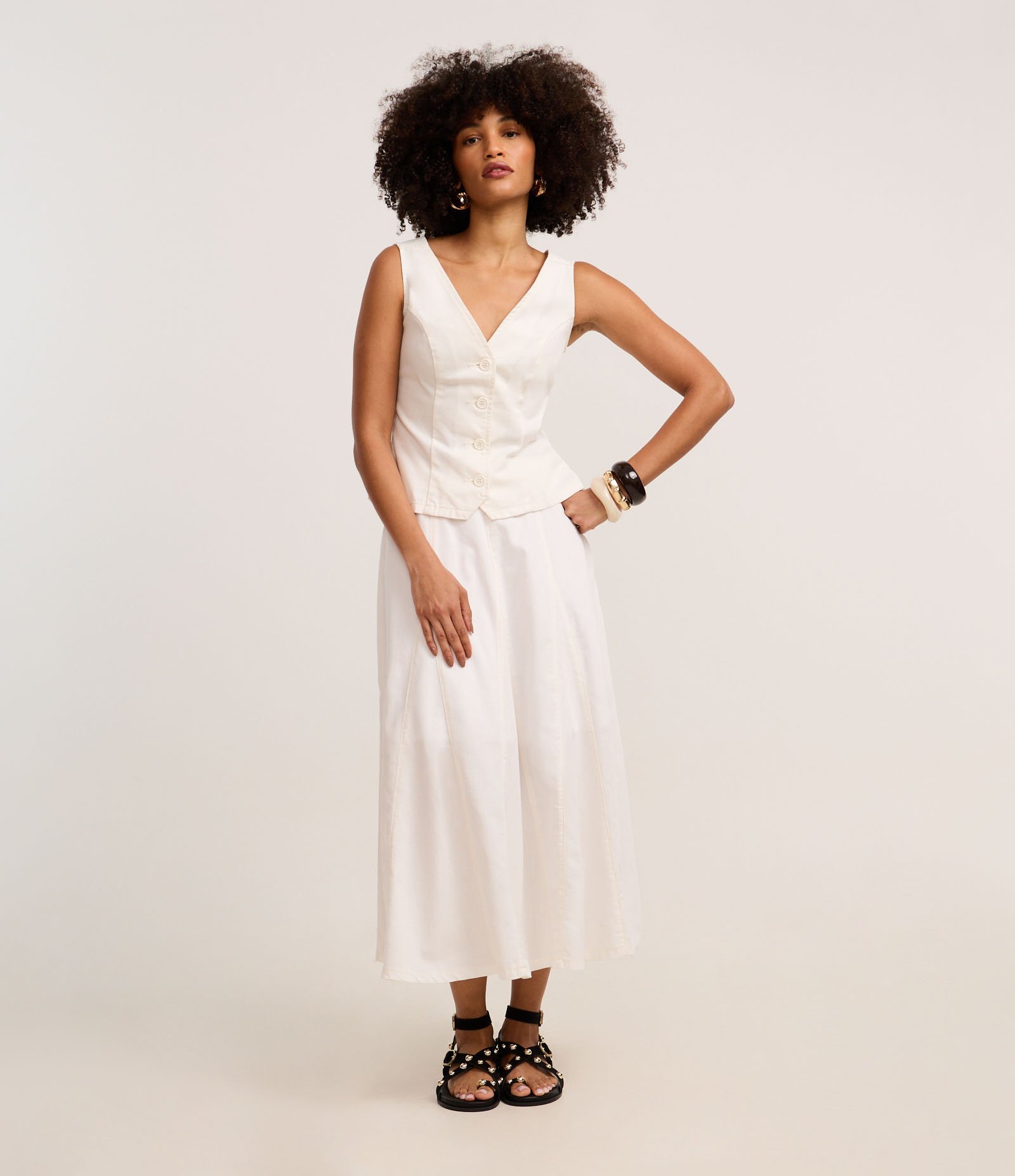 Colete Acinturado em Sarja com Botões e Pences Off White 2