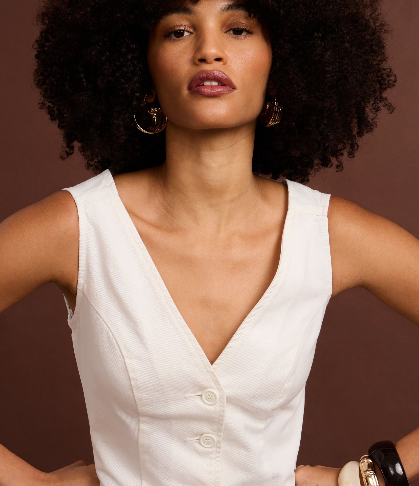 Colete Acinturado em Sarja com Botões e Pences Off White 5