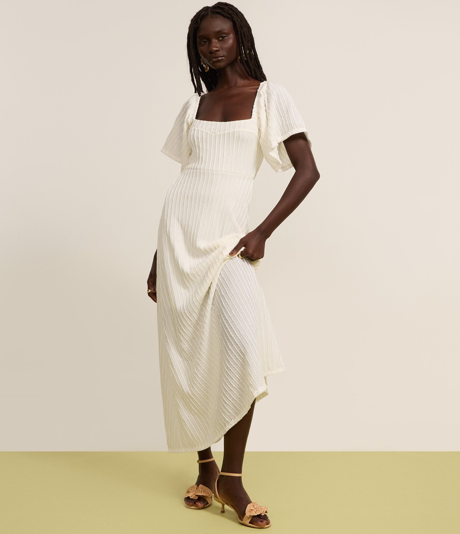 Vestido New Midi em Laise com Decote Quadrado Branco 4