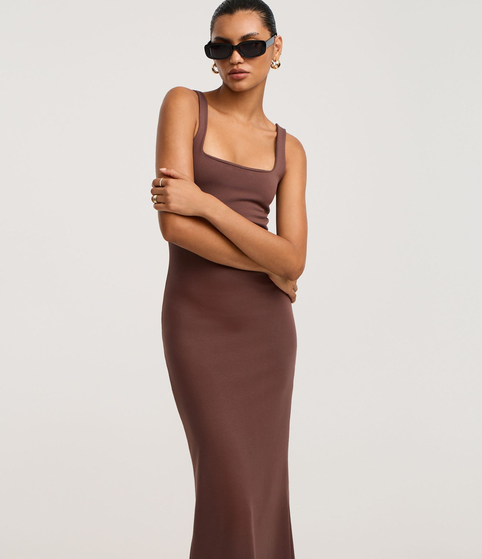 Vestido Midi Regata e Ponto Roma com Decote Quadrado Marrom 1