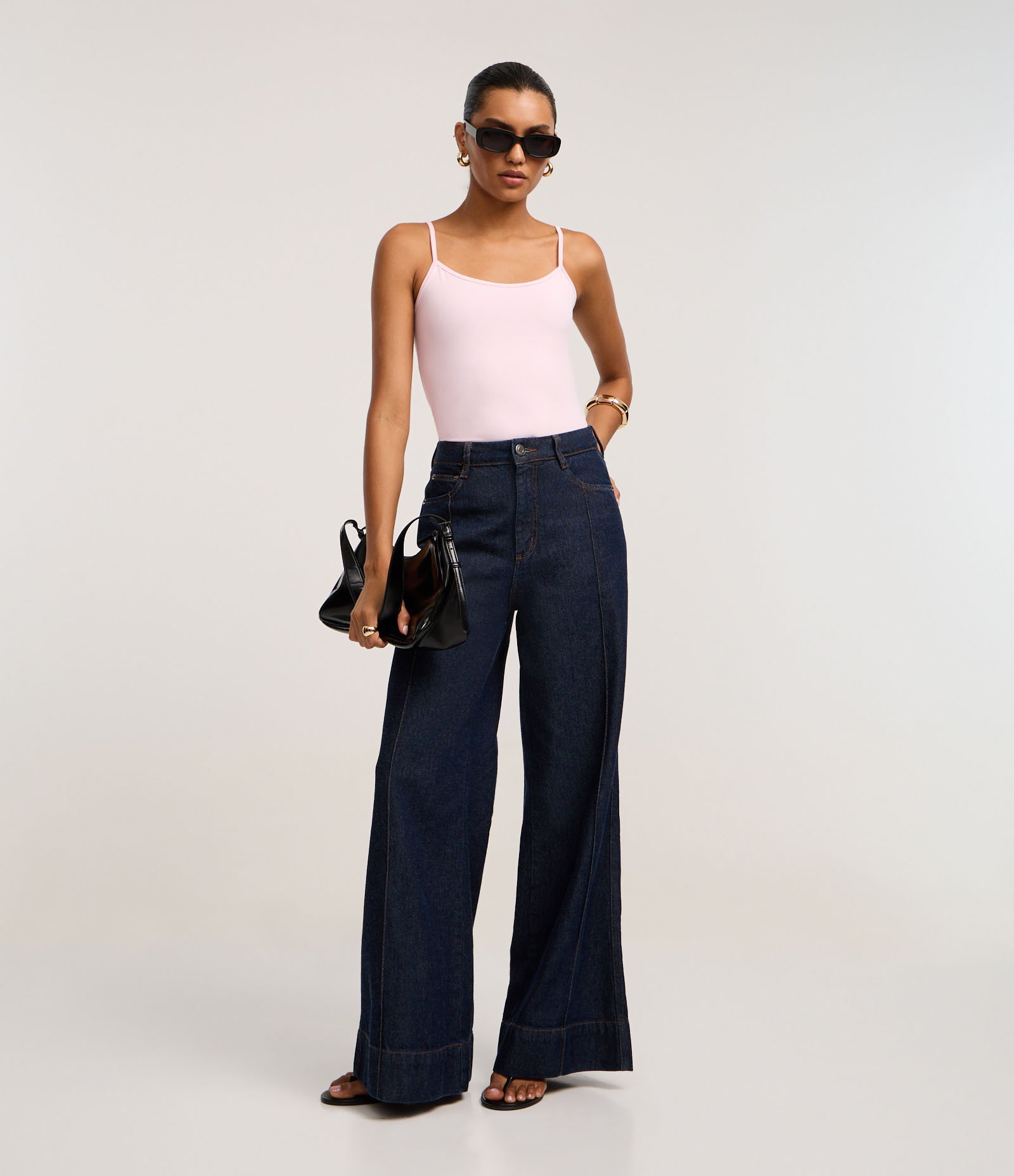 Blusa Básica em Poliamida com Alças Finas Rosa Claro 2