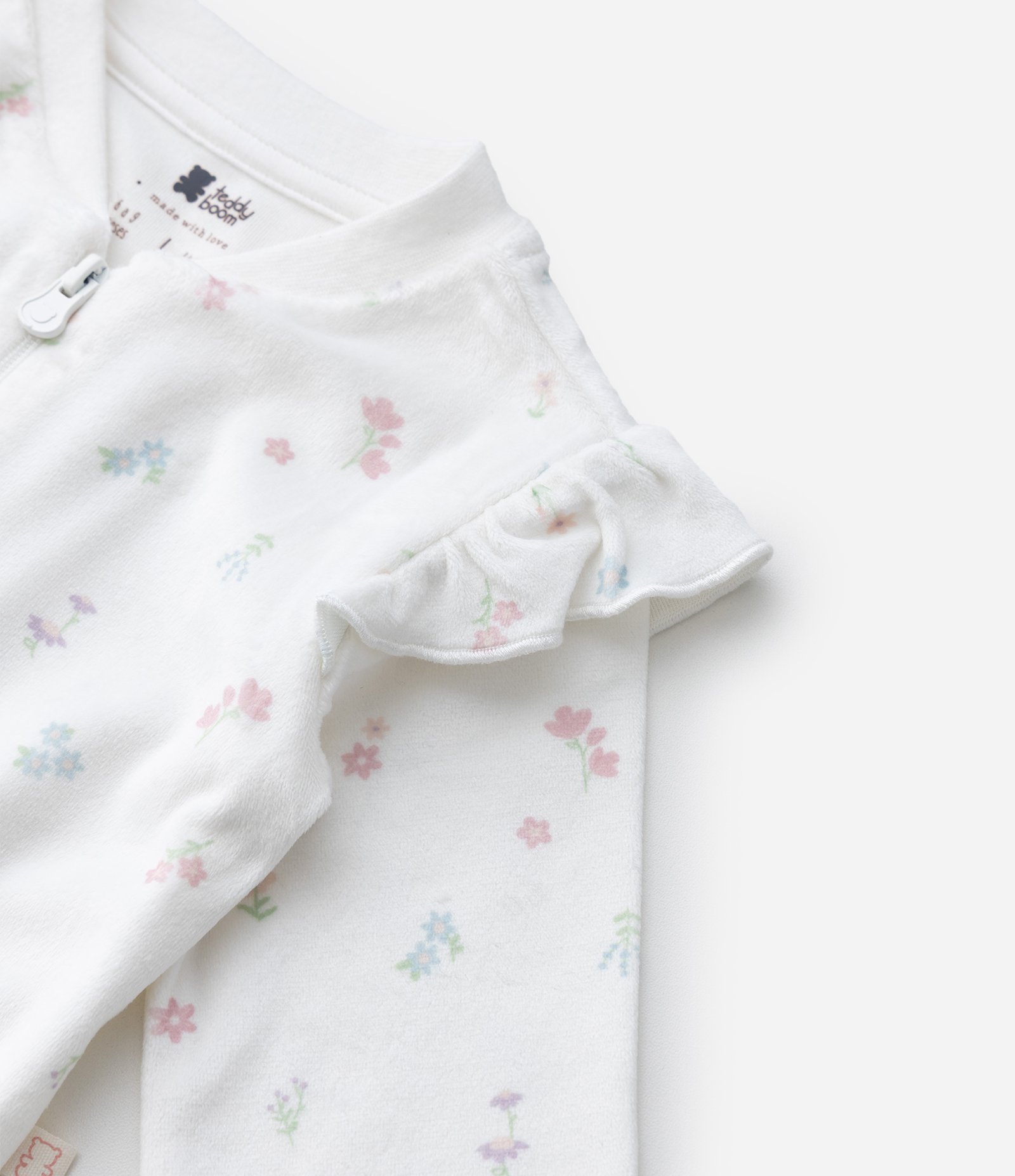 Macacão Infantil em Plush com Estampa Floral Liberty - Tam 0 a 18 Meses Branco 8