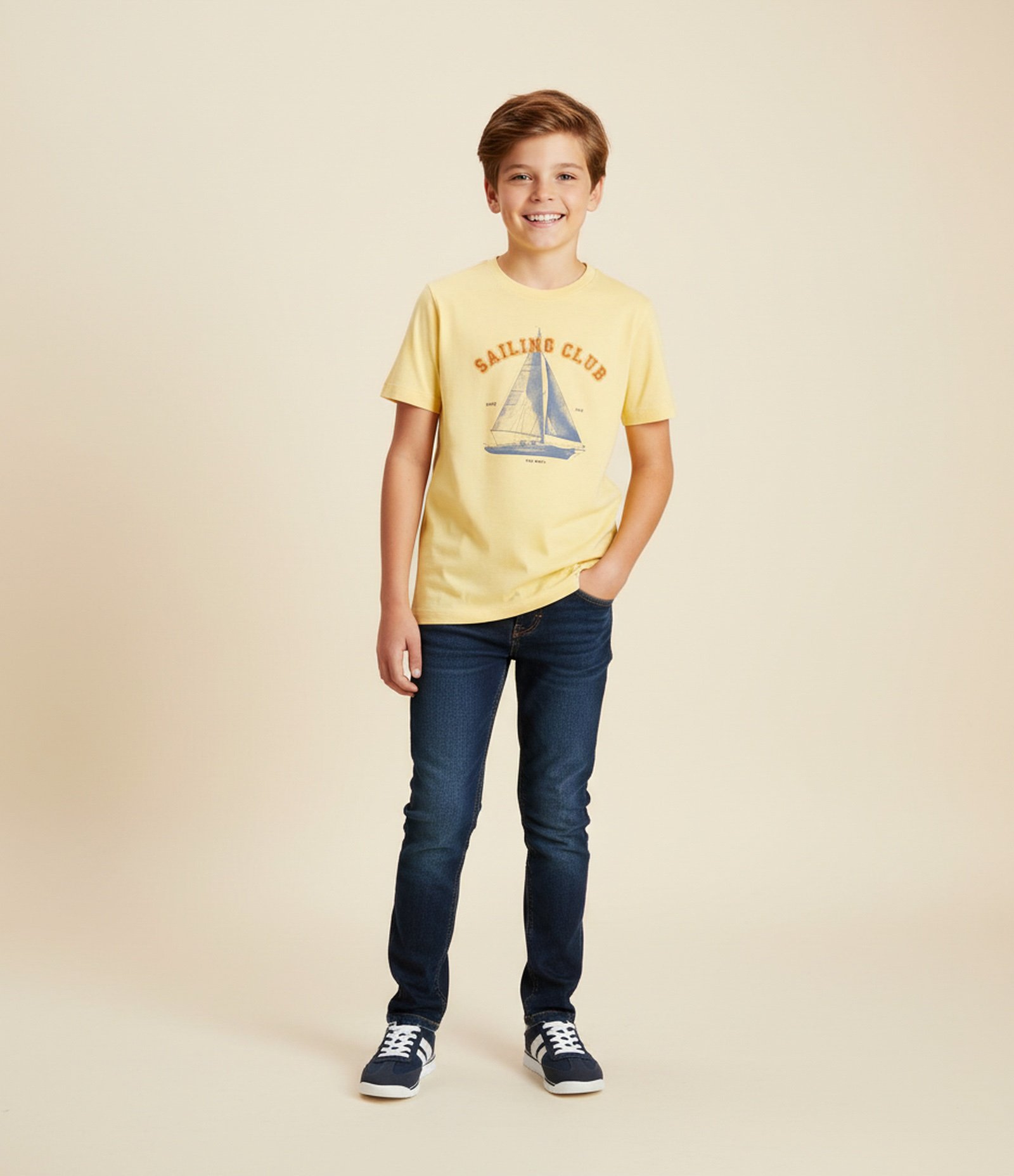 Camiseta Infantil Regular com Estampa de Barco Sailing Club - Tam 5 a 14 Anos Amarelo 1