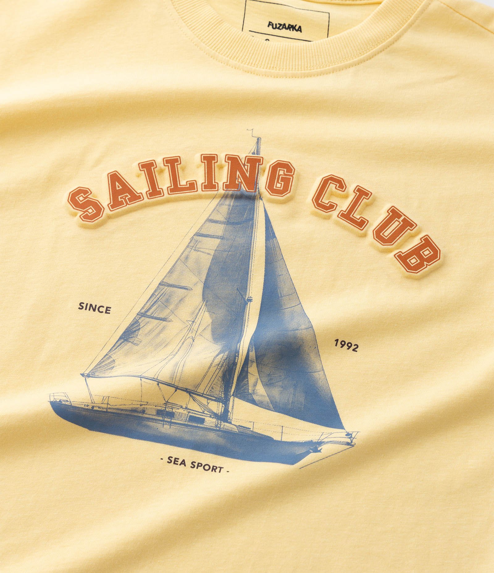 Camiseta Infantil Regular com Estampa de Barco Sailing Club - Tam 5 a 14 Anos Amarelo 6