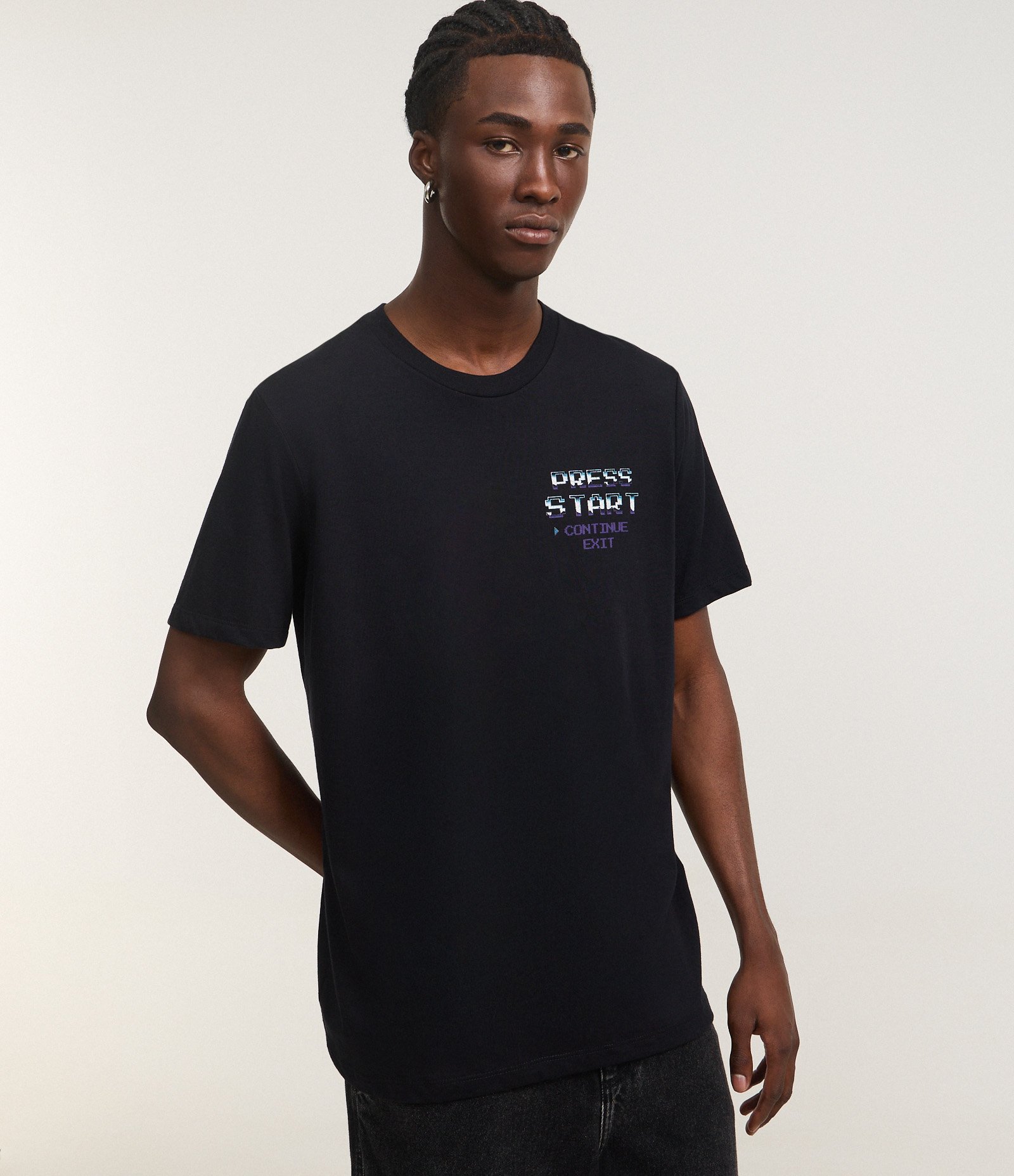 Camiseta Regular em Algodão com Estampa de Capivara e Lettering Arcade Games Preto 3