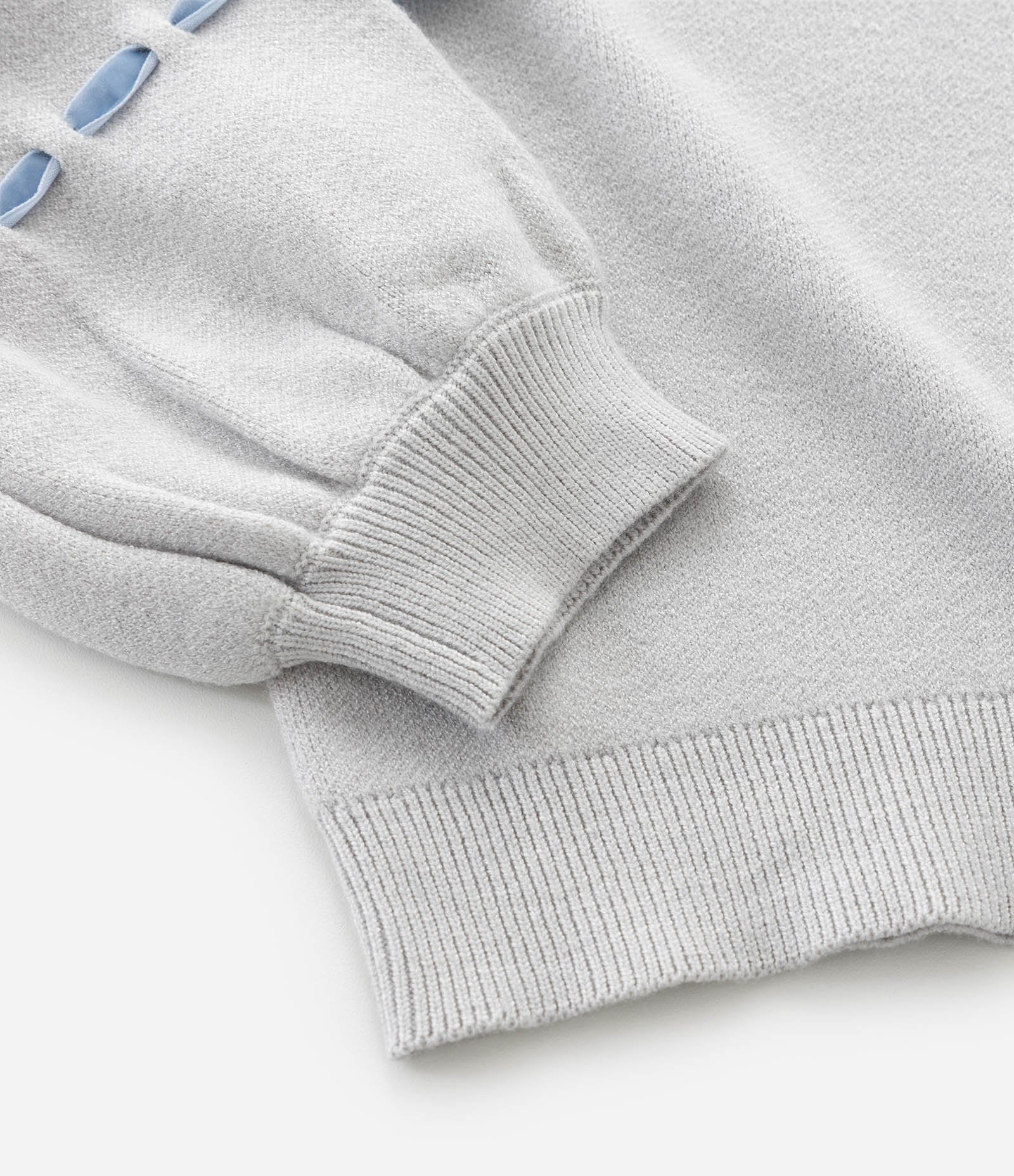 Suéter Infantil em Efeito Tricô com Laços Entrelaçados – Tam 1 a 5/6 Anos Cinza Claro 5