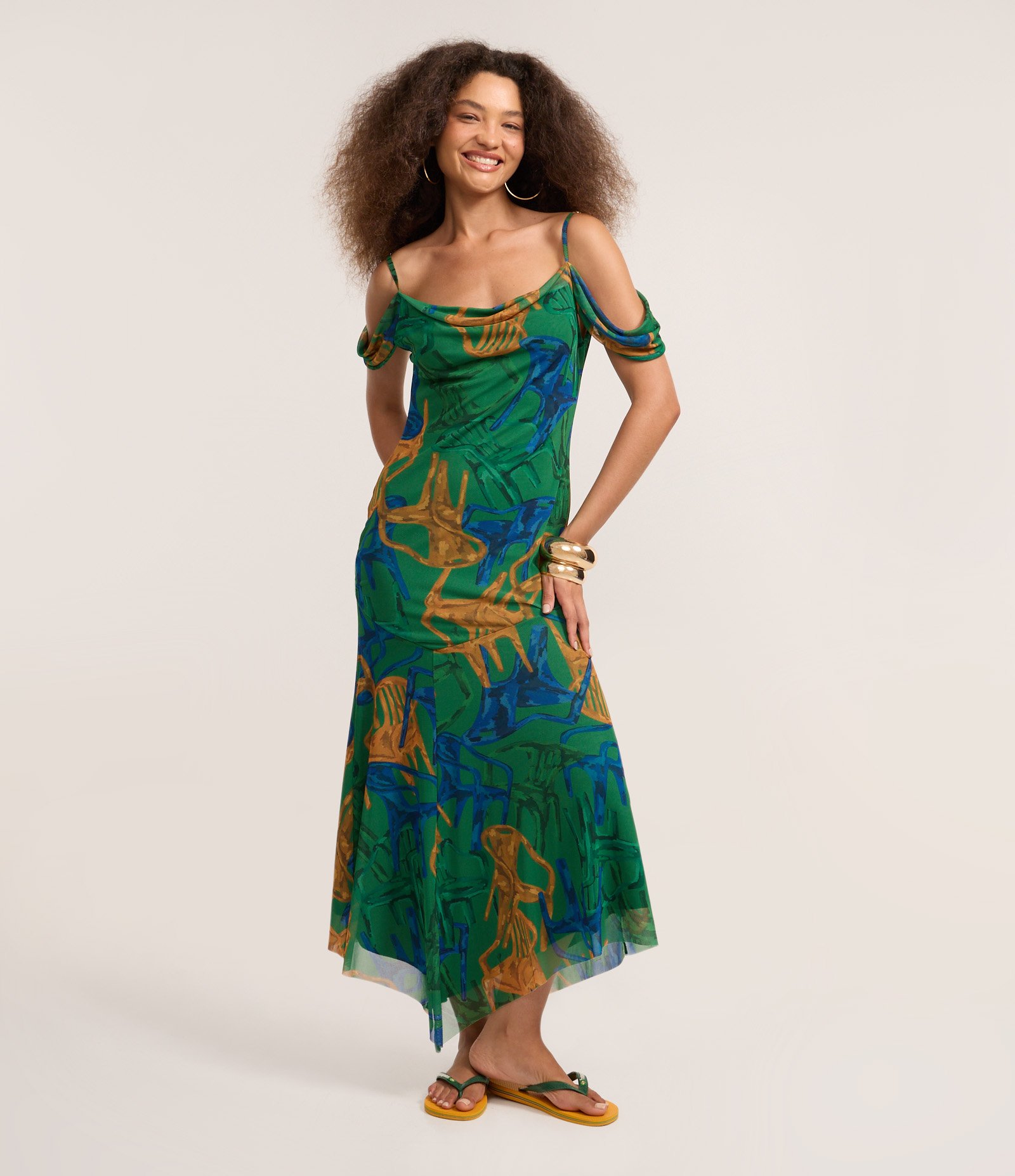 Vestido Long Midi Evasê em Tule com Estampa de Cadeiras Verde/Laranja/Azul 1