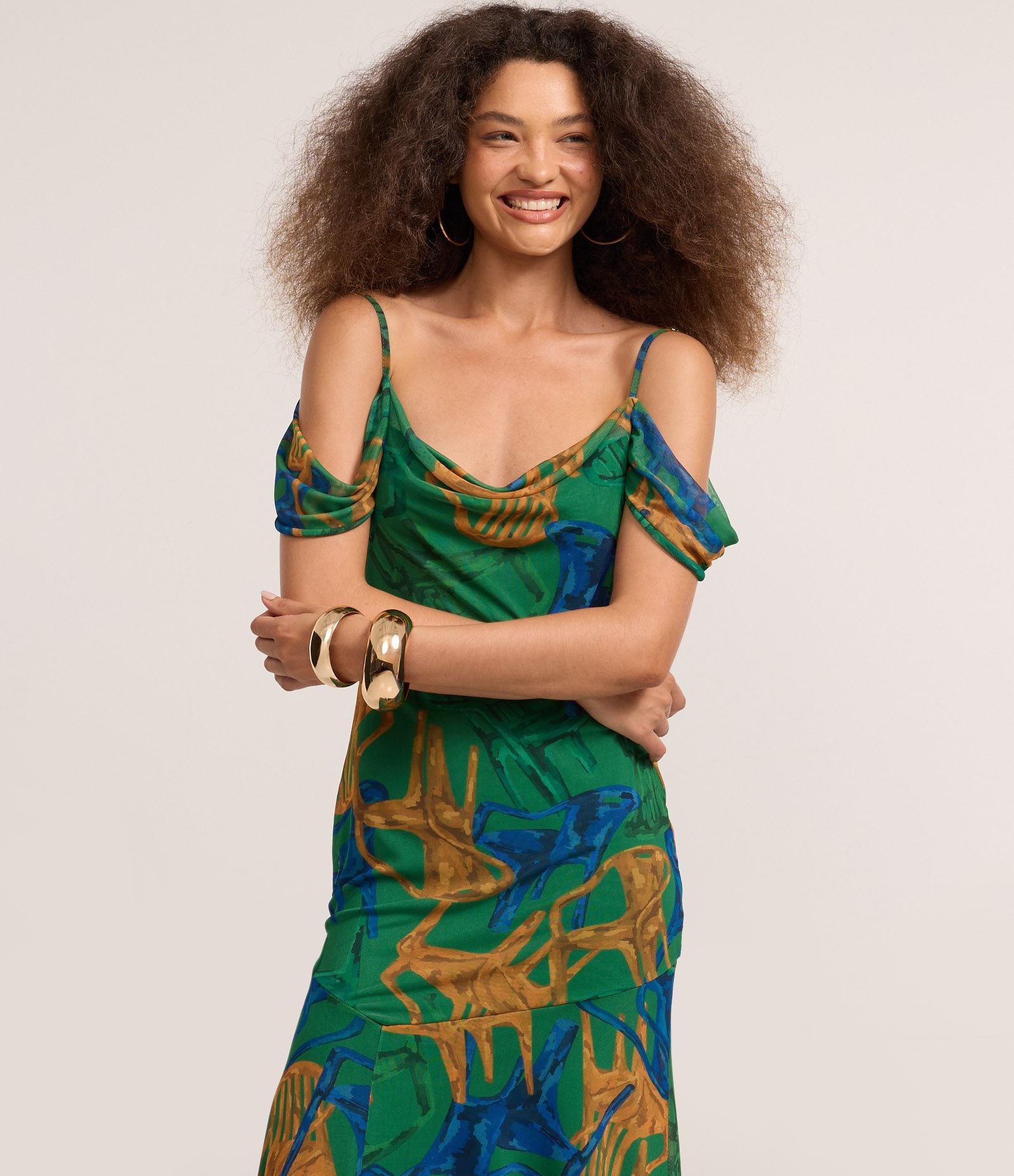 Vestido Long Midi Evasê em Tule com Estampa de Cadeiras Verde/Laranja/Azul 2