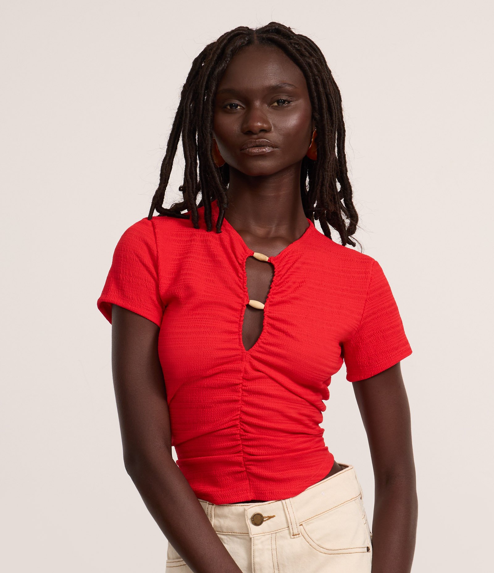 Blusa com Decote Franzido com Aviamento e Textura Vermelho 1