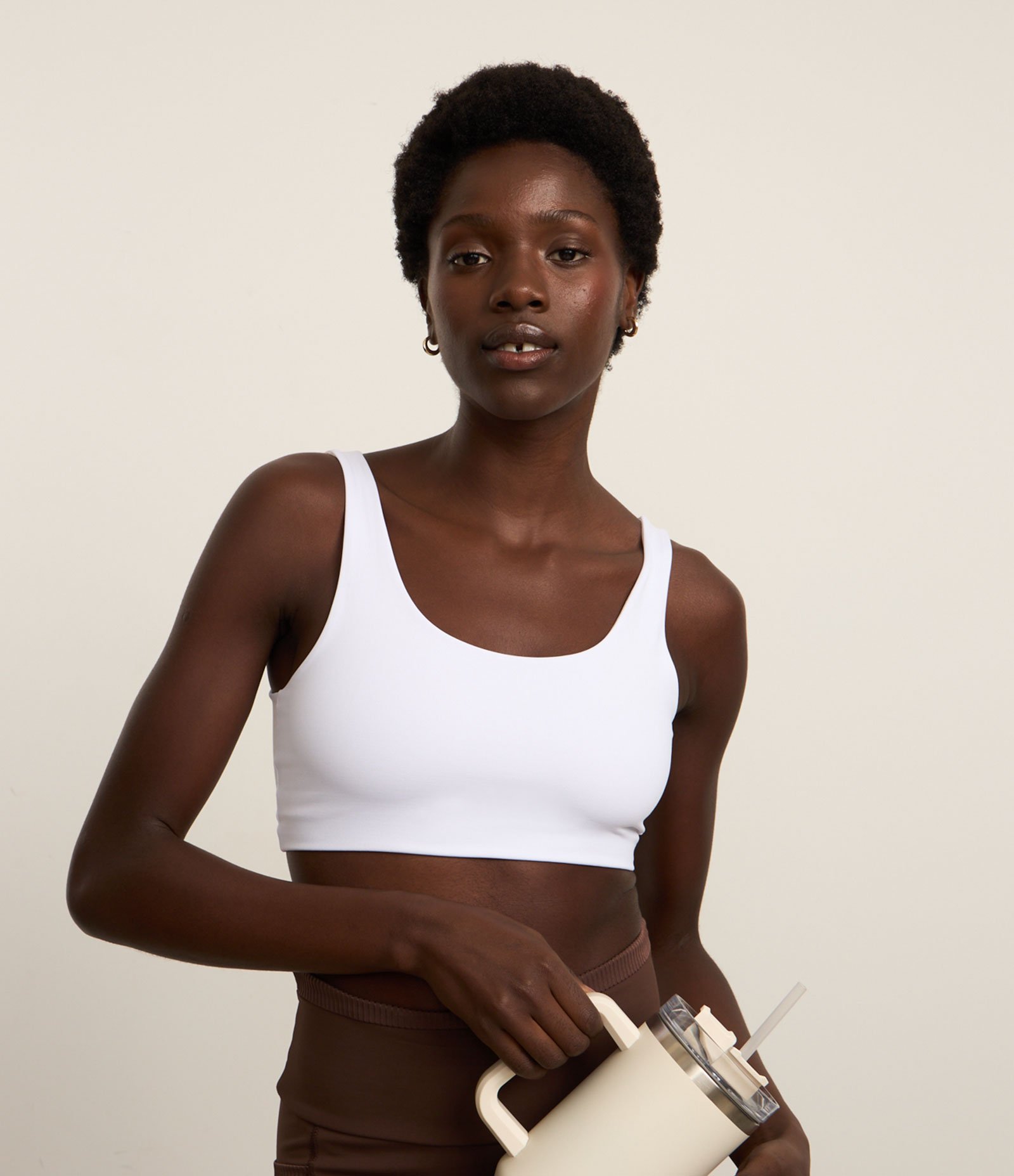 Top Esportivo em Poliamida com Decote Redondo e sem Bojo Branco 1