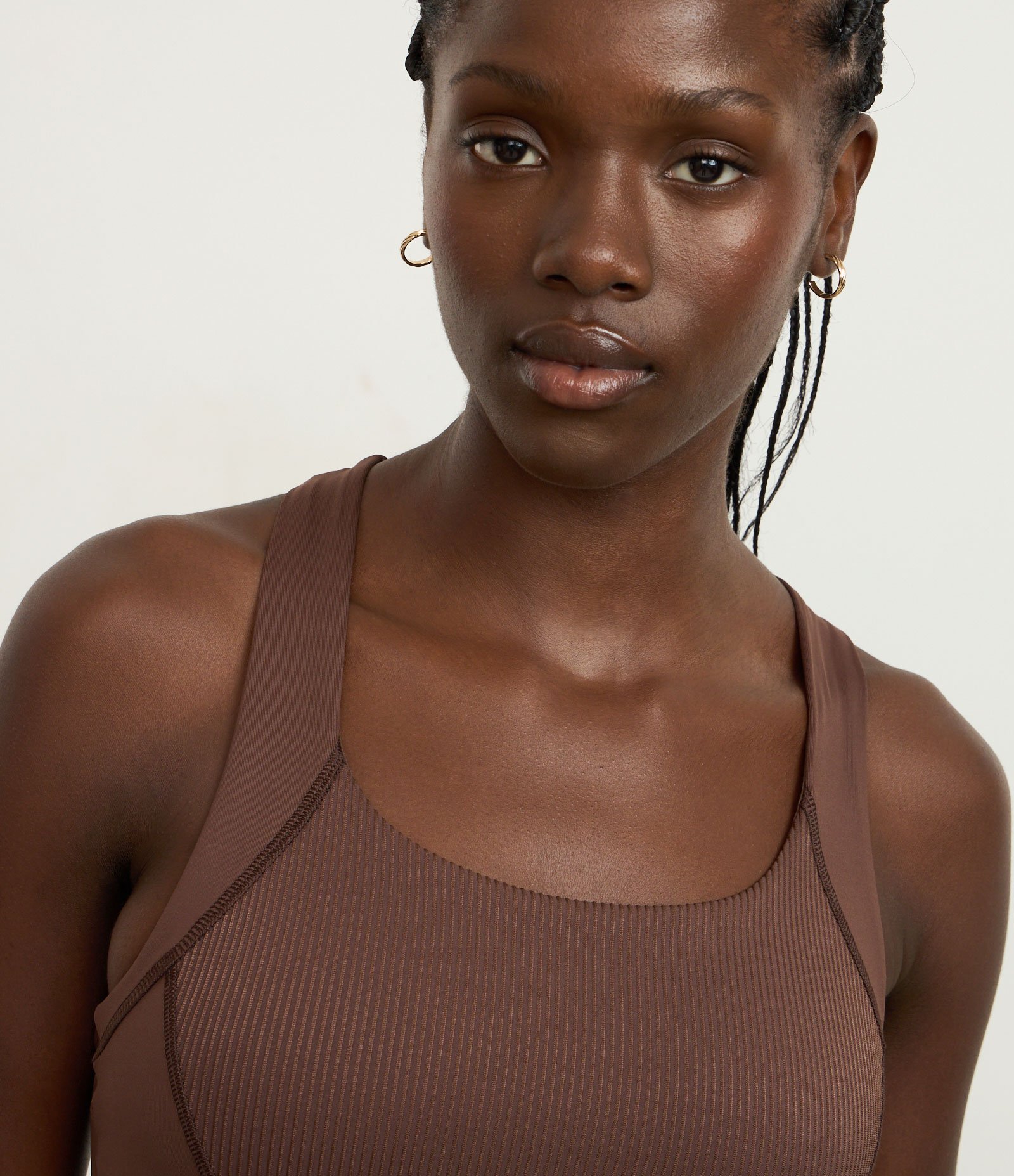 Top Nadador Esportivo com Bojo Canelado Marrom 3