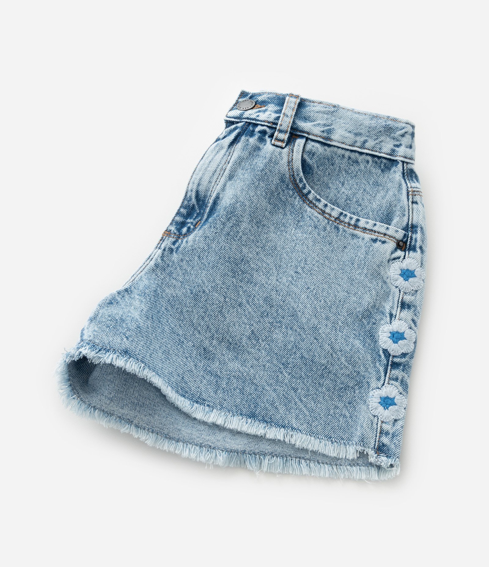 Short Jeans Infantil com Bordado de Flor e Marmorizado - Tam 5 a 14 Anos Azul 7