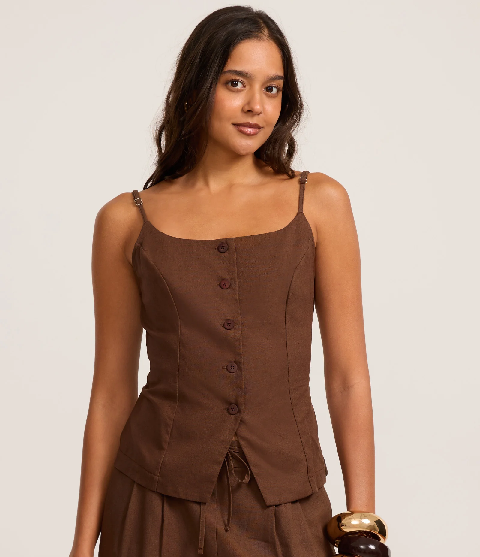 Colete em Viscolinho com Alças Finas Marrom 3