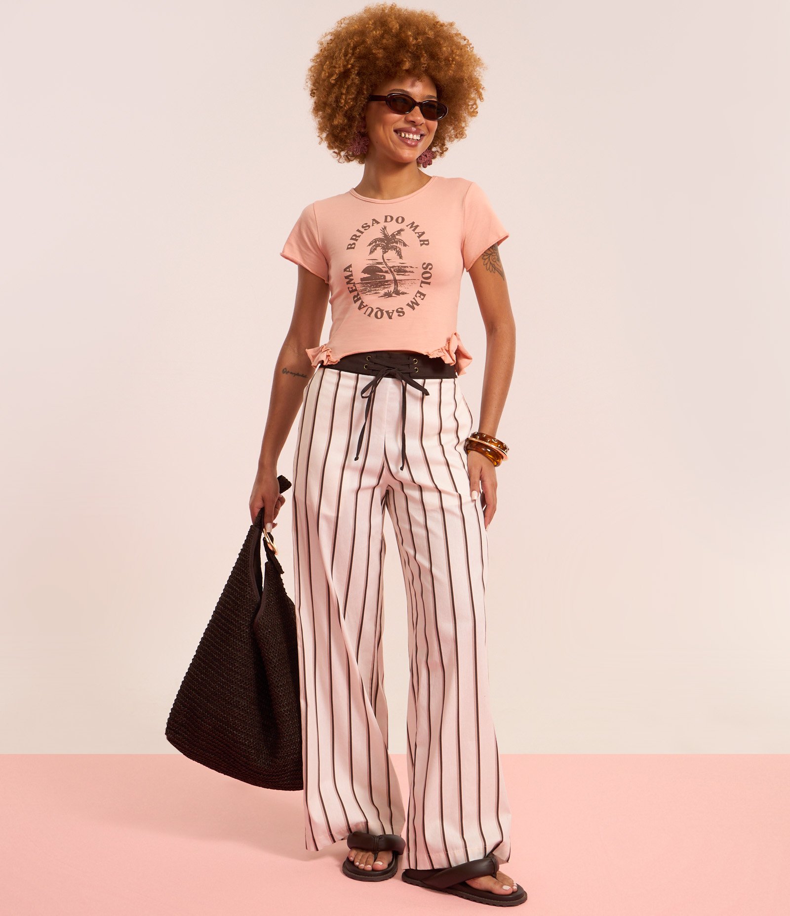 Calça Wide Leg em Tricoline Listrado com Cós Contrastante e Amarração Off White 6