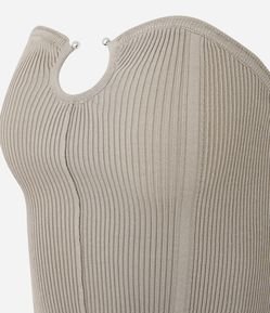 Blusa Tomara que Caia em Tricô com Aviamento no Busto